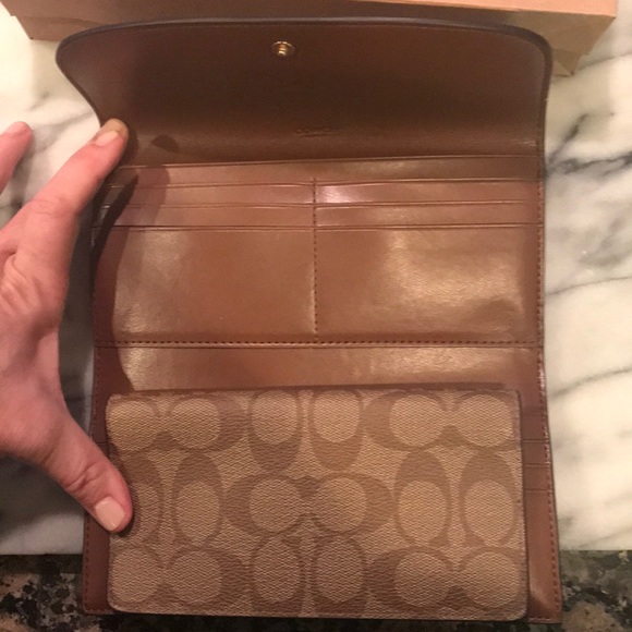 Coach wallet - Picture 3 of 6